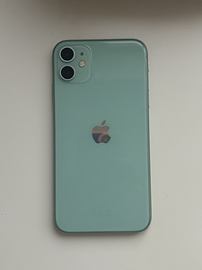 11 iPhone (1 фото из 2)