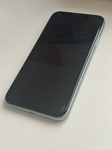 11 iPhone (2 фото из 2)