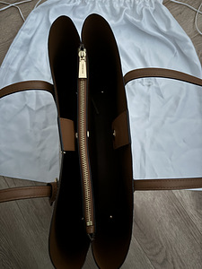 Michael Kors kott (3 foto / 3)