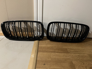 BMW F30/31 mustad neerud (2 foto / 2)