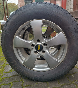 Chevrolet Captiva Комплект зимних колес (6 фото из 7)