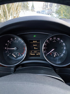 Skoda Superb (3 фото из 10)