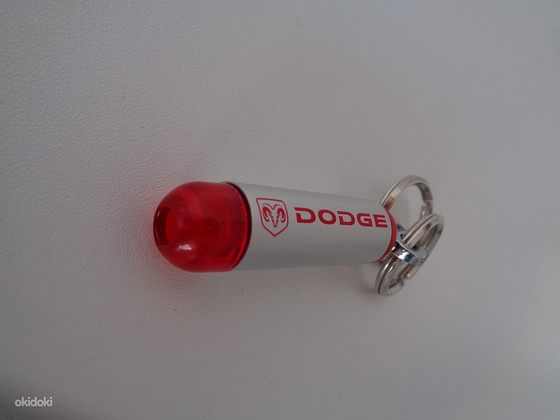 Брелок-фонарик Dodge