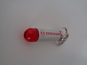 Брелок-фонарик Dodge (1 фото из 2)