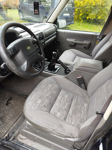 Продается Land Rover Discovery2 (3 фото из 10)