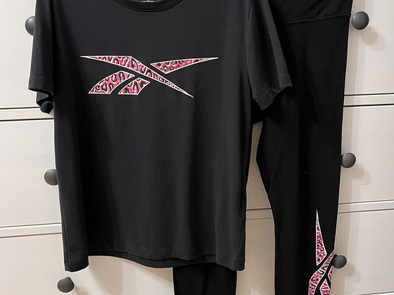 Reebok kostüüm