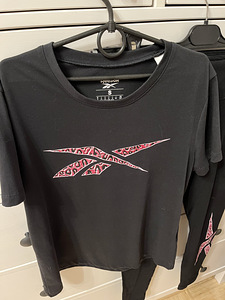 Костюм Reebok (2 фото из 3)