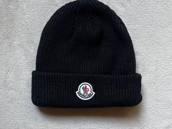 Moncler Must Müts