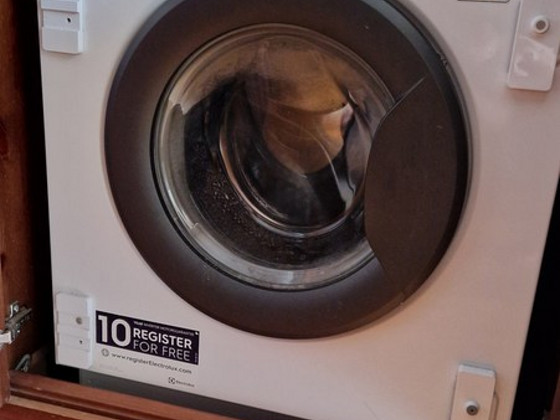 Pesumasin Electrolux PerfectCare 700