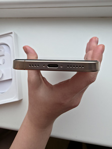 iPhone 16 Pro Max 256 gb (3 foto / 7)