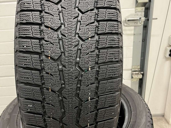 Toyo 216/55/17