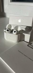 Airpods 3 (3 фото из 3)