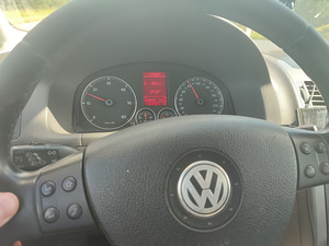 VW Touran 2009 TDI 2.0 (4 foto / 4)