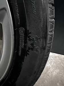 Veljed + Rehvid AUDI 235/50 R18 M+S (5 foto / 5)