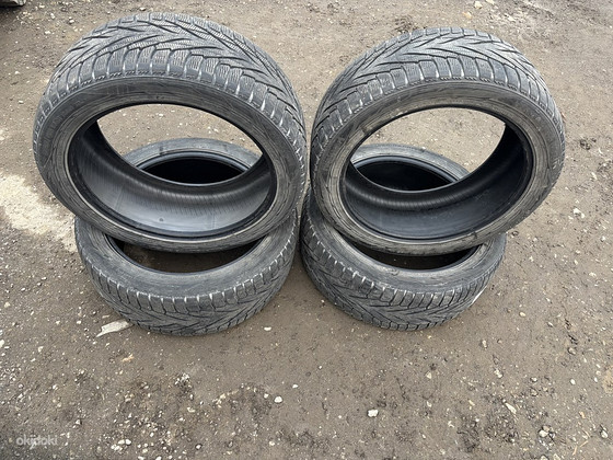 Nokian Hakkapeliitta SUV 265/45 R21