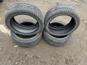 Nokian Hakkapeliitta SUV 265/45 R21 (1 foto / 3)