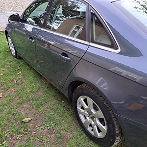 AUDI A4 B8 2008. 105 л.с. (1 фото из 14)