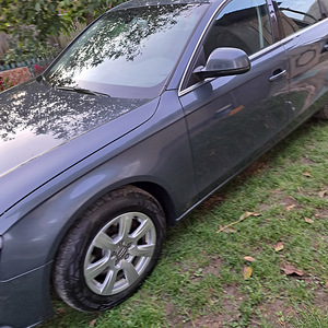 AUDI A4 B8 2008. 105 л.с. (5 фото из 14)