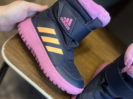 Кроссовки Adidas