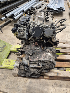 Mootor: (2ZRFAE) 1800CC 16-VALVE DOHC EFI (2 foto / 2)