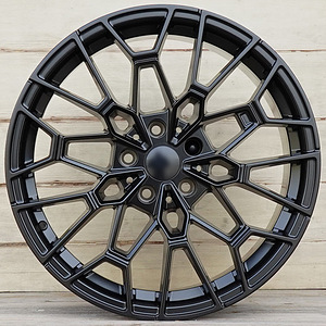 R18 BMW 5x120 R18 veljed 5x120 F10 E11 F06 F12 F13 F01 jne (2 foto / 2)