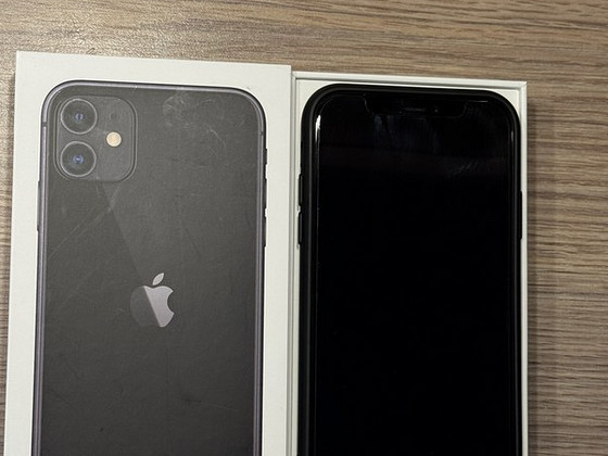 iPhone 11, 64GB, Black