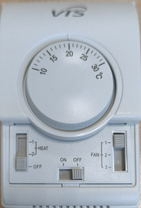 Контроллер TR-110C-HEAT-B для настенного монтажа (1 фото из 3)