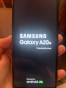Samsung galaxy A20e (1 фото из 1)