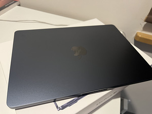 MacBook Air 13" (5 foto / 7)