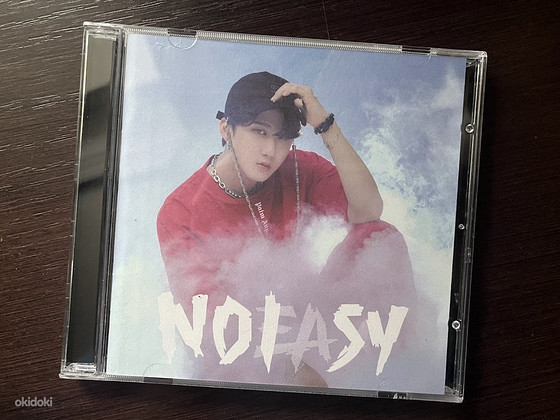 Stray Kids album NOEASY
