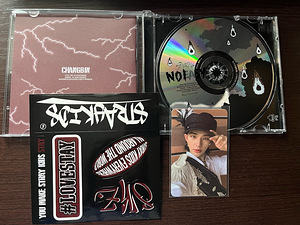 Stray Kids album NOEASY (2 foto / 2)