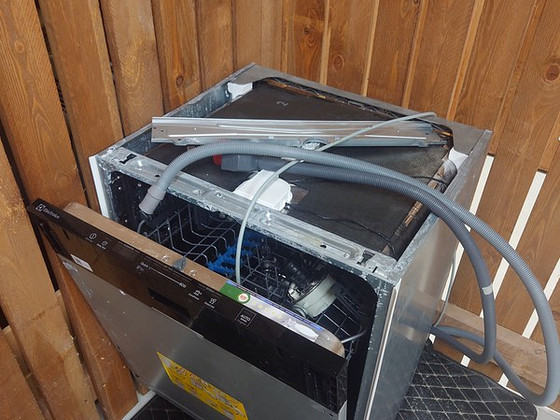 Встраиваемая посудомоечная машина Electrolux EEQ47202L