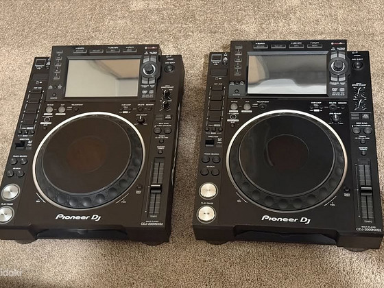 Pioneer DJ CDJ 2000 nxs 2
