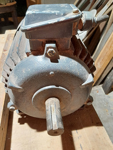Elektri mootor 2,2 kW (2 foto / 2)
