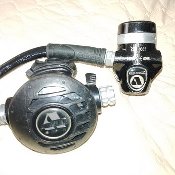 Apeks 200 regulaator