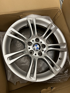 BMW 350 STYLE ORIGINAL 18” VELJED (3 foto / 6)