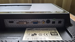 Монитор Samsung Syncmaster 245T (4 фото из 5)
