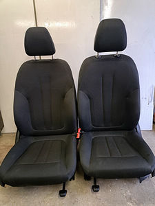 Esiistmed BMW 5. seeria 2020 (1 foto / 3)