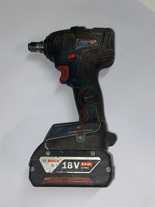 Akulöökmutri- ja kruvikeeraja Bosch GDX 18V-200 C + 4ah (4 foto / 6)
