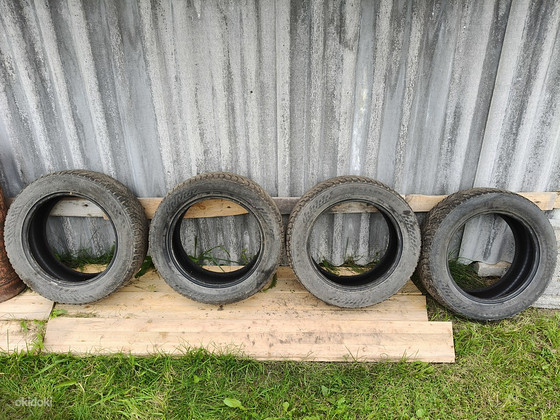 R17 225/55/17 Hakkapeliitta 9