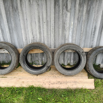 R17 225/55/17 Hakkapeliitta 9