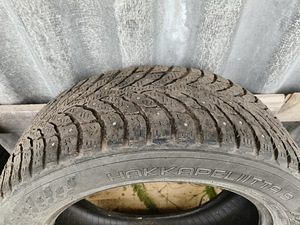 R17 225/55/17 Hakkapeliitta 9 (4 фото из 7)