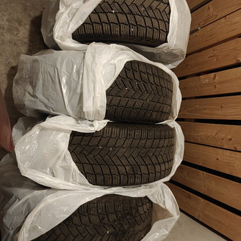 Rehvid - Michelin X-Ice Snow 235/55 R18