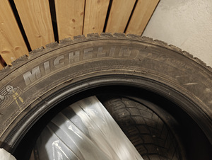 Шины - Michelin X-Ice Snow 235/55 R18 (5 фото из 8)