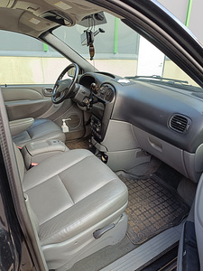 Продам Chrysler Grand Voyager (2 фото из 15)