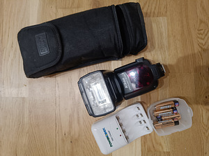 Nikon sb900 (1 foto / 2)
