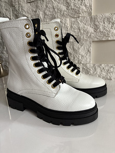 Ботинки Tommy Hilfiger (2 фото из 4)