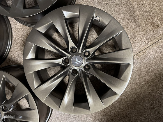 19" оригинальные диски Tesla Model S 5x120
