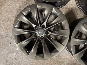 19" Tesla Model S originaalveljed 5x120 (4 foto / 9)