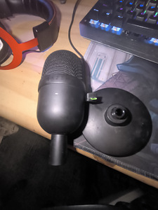 Razer Seiren Mini mikrofon (1 foto / 3)
